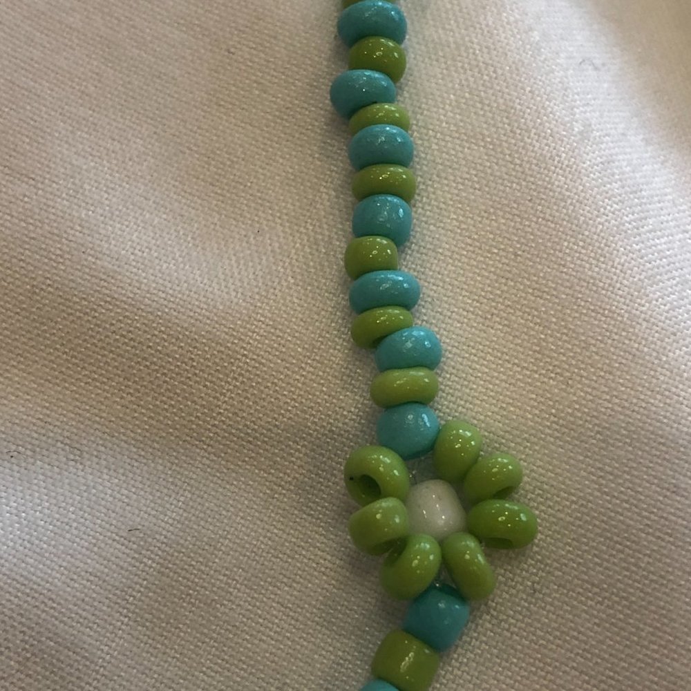 Altar'd State Green Blue Flower Beaded Choker Necklace with FREE Bracelet - Picture 5 of 10